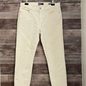 Banana Republic Premium Denim Off White  Size 28
